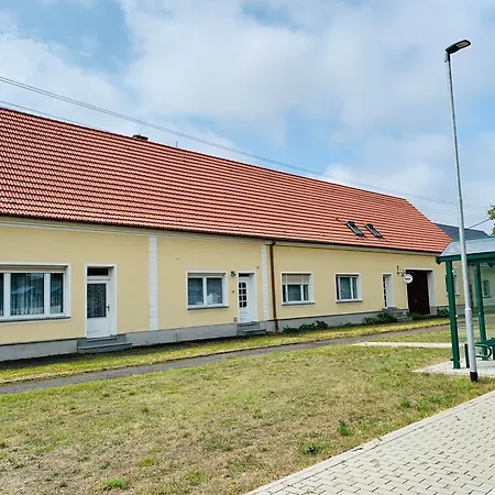 Top-moderne Und Auf Frueherem Wunderschoenen Bauernhof Im Elbe-elster-kreis In Brandenburg Bei Herzberg-elster, Schoenewalde, Holzdorf Apartment *
