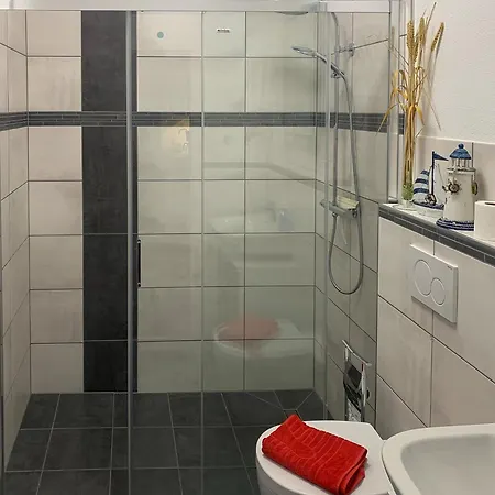 Top-moderne Und Auf Frueherem Wunderschoenen Bauernhof Im Elbe-elster-kreis In Brandenburg Bei Herzberg-elster, Schoenewalde, Holzdorf *