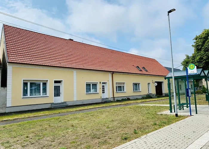 Top-moderne Und Auf Frueherem Wunderschoenen Bauernhof Im Elbe-elster-kreis In Brandenburg Bei Herzberg-elster, Schoenewalde, Holzdorf Апартаменты *