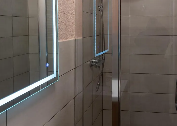 Top-moderne Und Auf Frueherem Wunderschoenen Bauernhof Im Elbe-elster-kreis In Brandenburg Bei Herzberg-elster, Schoenewalde, Holzdorf